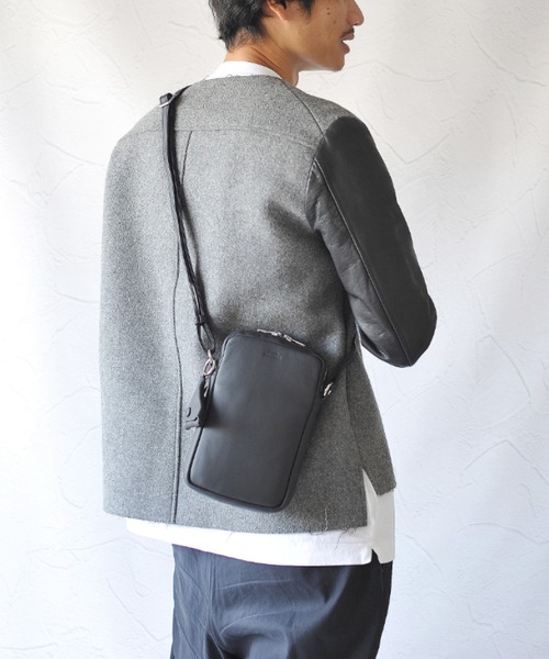 SEEKER（シーカー） ショルダーバッグ 「MATTE」ソフトレザー