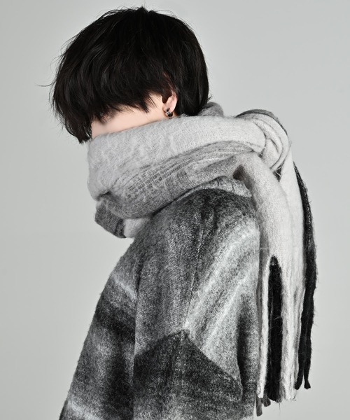 ADRER（アドラー） マフラー volume fringe shaggy muffler