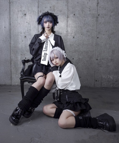 Gucci のロゴ柄カット刺繍リボン付きシャツ Gucci のロゴ柄カット刺繍リボン付きシャツ - メルカリ