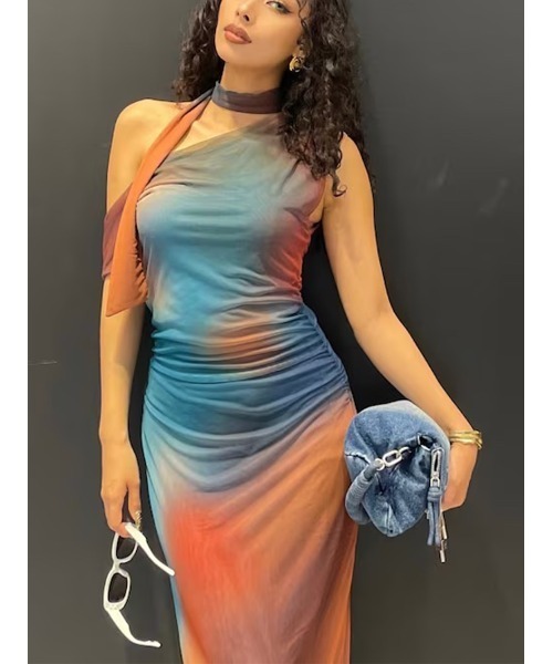 Desigual（デシグアル） ワンピース オーロラグラデーション ドレープ