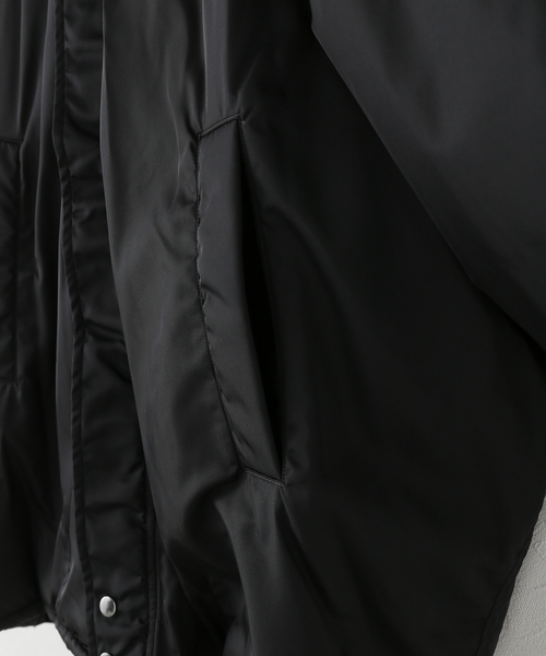 未使用品 試着のみTICCAキーチャーム付きロングN2B TICCA（ティッカ） コート アウター 「TICCA / ティッカ」キーチャーム