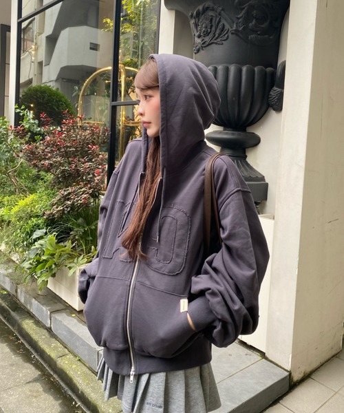 Ray Cassin（レイカズン） パーカー ロゴワッペンフードジップパーカー