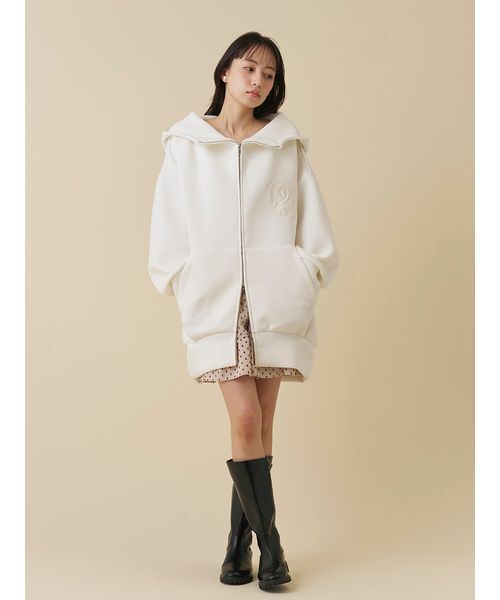 ボリュームパーカー♥️新品未使用♥️SNIDEL♥️ホワイト❤️ SNIDEL（スナイデル） ワンピース ボリュームパーカーワンピース
