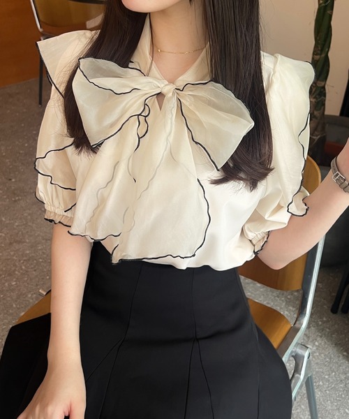 未使用✨コヒナ　シアー　シャツ　フリル　ブラウス　ブラウス 未使用✨コヒナ シアー シャツ フリル ブラウス ブラウス - メルカリ