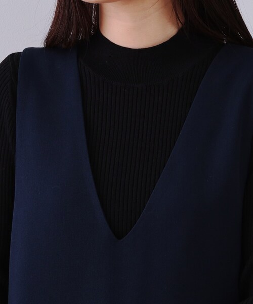 新品未使用タグ付き　kaene ネイビー Vネック オールインワン　オケージョン OPAQUE.CLIP（オペークドットクリップ） サロペット オーバーオール V