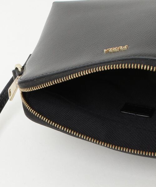フルラ ジッパー型 ブラックショルダーバッグ FURLA 「FURLA」 ショルダーバッグ ONE SIZE ブラック