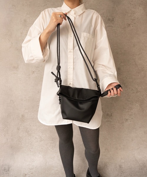 SHE HER HER HERS ショルダーバッグ バッグ パラコードミニショルダー