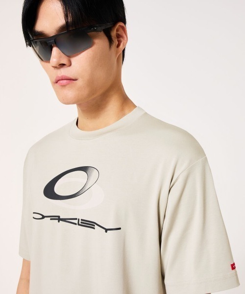 OAKLEY（オークリー） tシャツ NEW RETRO TEE STRETCH 3.0 メンズ