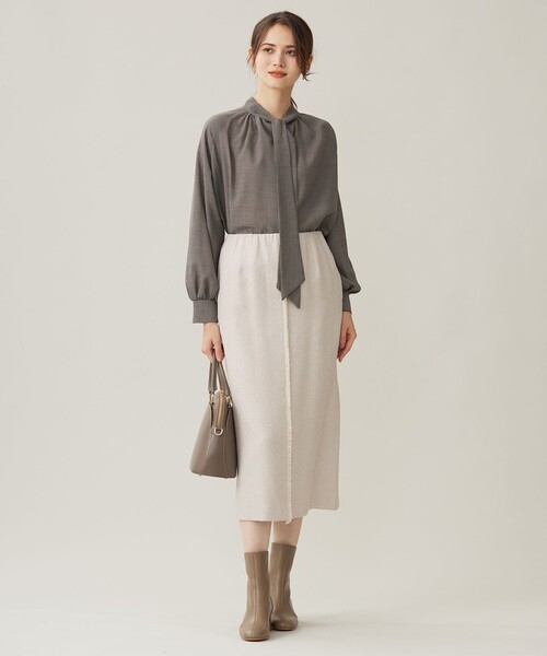 【専用】自由区　ハイツイストビエラボウタイ ブラウス 自由区（ジユウク） ブラウス シャツ ハイツイストビエラボウタイ