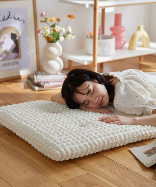 ラグ ラグマット ソファーマットにもなるごろ寝マット ぽこぽこ