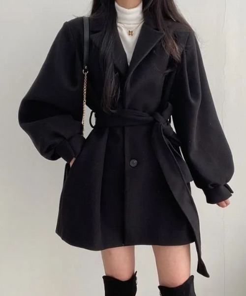 4490 【美品】アドーア ベルト付き ショート丈コート S 黒 トレンチコート トレンチコート コート ウエストベルト付きショートAラインコート