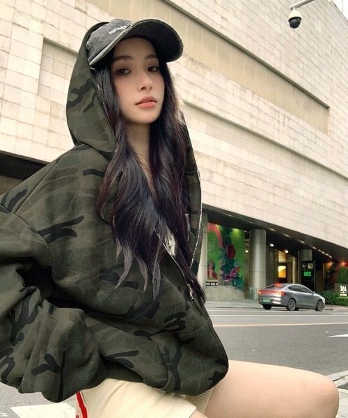 パーカー オーバーサイズカモフラ迷彩ジップパーカー レディース