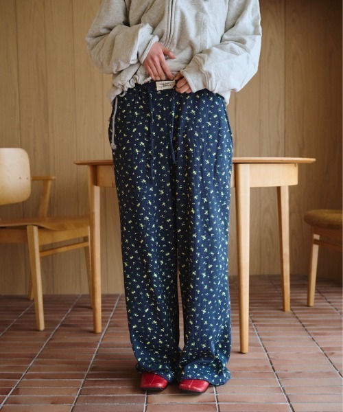 common gull products. スウェットパンツ ジャージ 小さなお花畑の