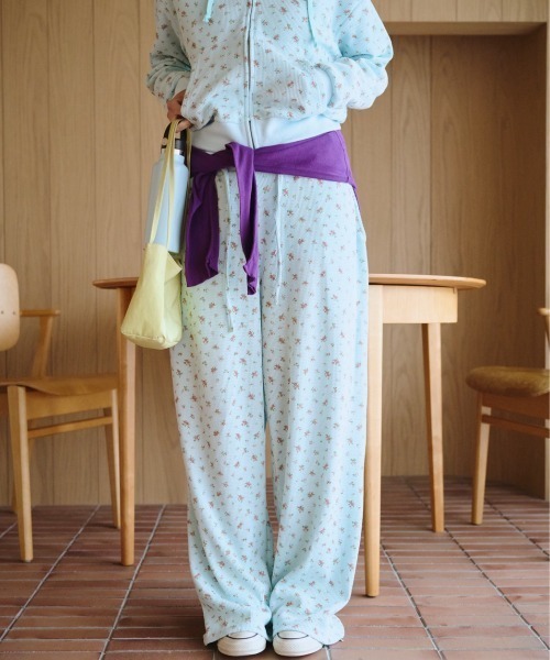 お値下げ中common gull products スウェットパンツ　ドット S common gull products. スウェットパンツ ジャージ 小さなお花畑の