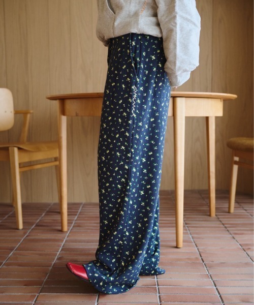 common gull products. スウェットパンツ ジャージ 小さなお花畑の