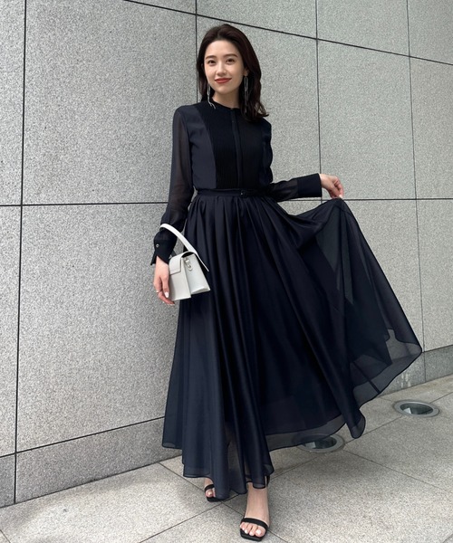 「anuans」 長袖ワンピース SMALL ベージュ レディースの画像