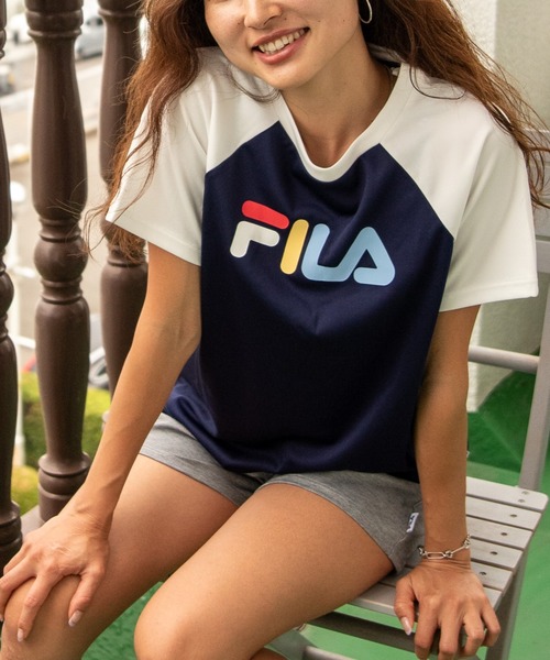 FILA プールウェアセット ネイビー Tシャツとビキニ、ラッシュガード FILA ラッシュガード 「FILA/フィラ」ロゴTシャツ付き水着4点
