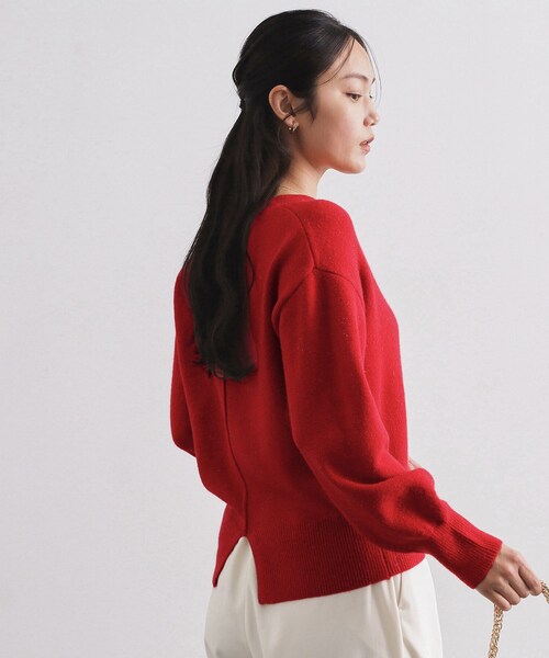 新品未使用　  レッド ニットセーター OPAQUE.CLIP（オペークドットクリップ） ニット セーター Vネック