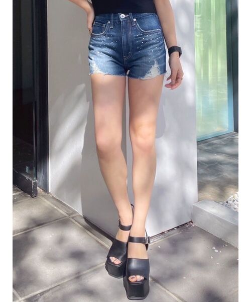 ダイヤ Jeans デニムショートパンツ26インチ　新品、未使用。タグ無し ダイヤ Jeans デニムショートパンツ26インチ 新品、未使用。タグ無し