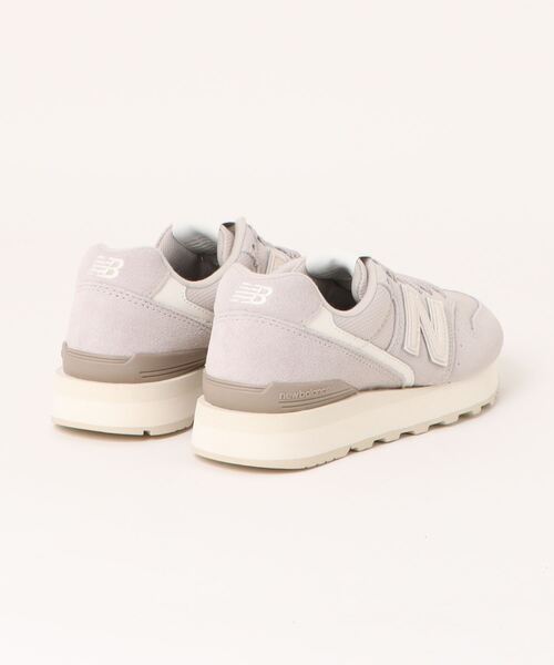 「New Balance」 ローカットスニーカー 24.5cm グレー レディース
