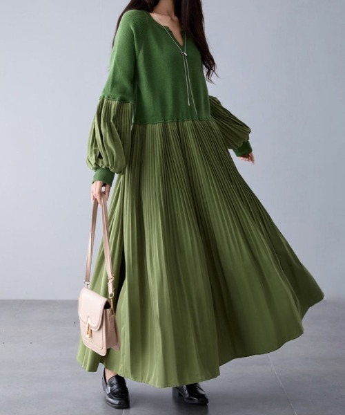 美品【hanui】センソユニコ　切替プリーツワンピース　スウェット　異素材 ABITOKYO（アビトーキョー） ワンピース 異素材ティアードフリル切替