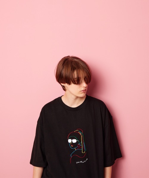 rehacer tシャツ : With a Pearl Earring On Wide Loose Body