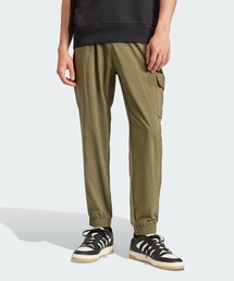 adidas カーゴパンツ エッセンシャルズ スモールロゴ