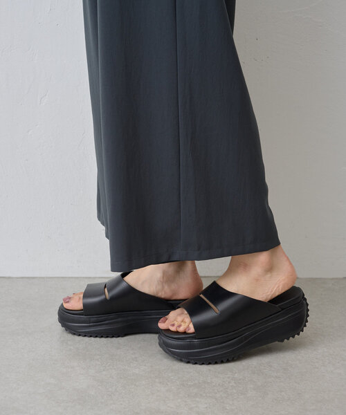 BEARDSLEY サンダル レザートレックサンダル レディース
