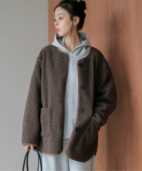 ボアジャケット　新品未使用 ジャケット ノーカラージャケット マフラー付き ノーカラーボア