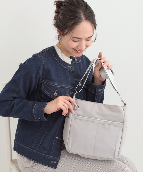 SHOO・LA・RUE（シューラルー） ショルダーバッグ バッグ 「撥水/軽量