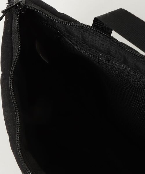 THE NORTH FACE（ザ ノースフェイス） キルティングショルダーバッグ