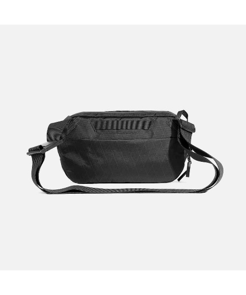 AER Sling Pouch　ボディバッグ　ウェストバッグ　エアー　ショルダ Aer 【並行輸入品】 エアー Day Sling 2 X-Pac ボディバッグ