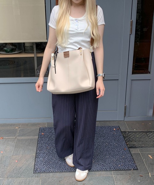 トートバッグ 「A4サイズ対応」大容量 2WAYフェイクレザー ショルダー