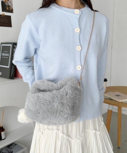 CLEA ショルダーバッグ バッグ チャーム付きファーショルダーバッグ