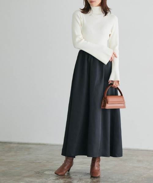 Pierrot（ピエロ） ワンピース タートルネックフレアスリーブ