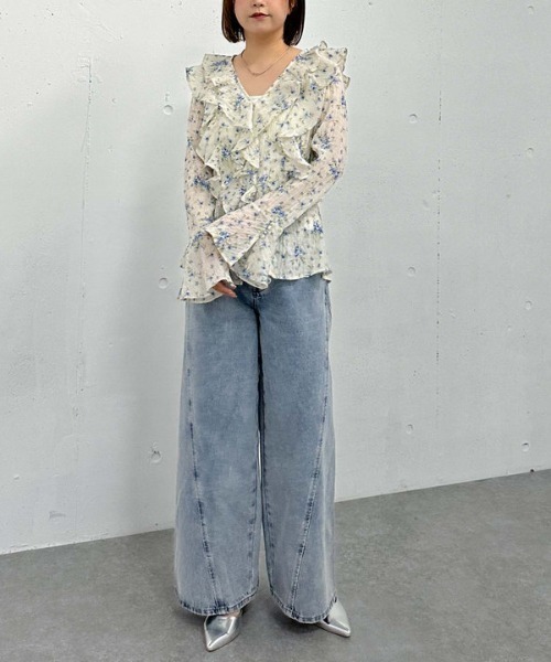 花柄 トップス*・゜゜・*:.。..。.:*・ archives ブラウス シャツ 花柄アソートラッフルフリルミドル