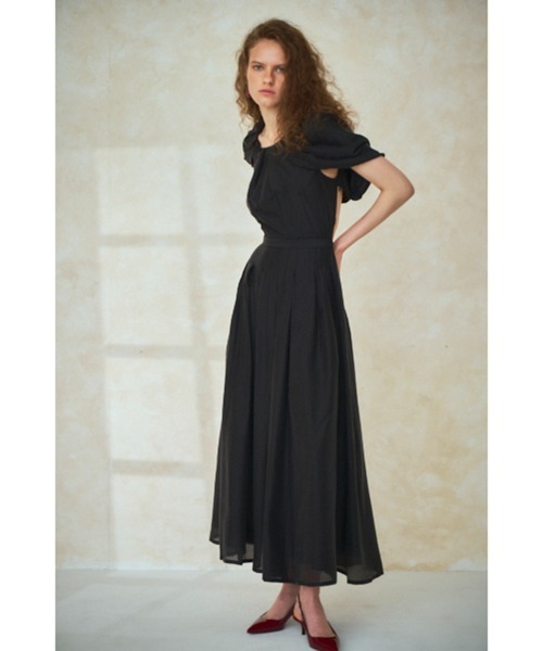 Estella.K ワンピース Lizzie Dress バルーンケープカットアウトドレス