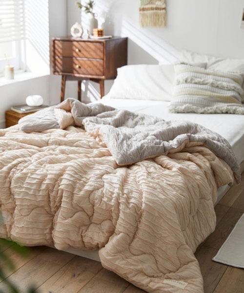 ベッド 寝具 とろけるくしゅくしゅニットの洗える肌掛け布団｜シングル