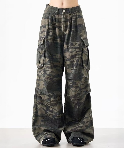 GO2Hollywood 新品　迷彩カーゴパンツ　S 定価　¥18040 GO2Hollywood 新品 迷彩カーゴパンツ S 定価 ¥18040