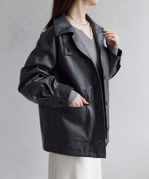 Thevon（ゼヴォン） ブルゾン アウター スタンドネック合皮