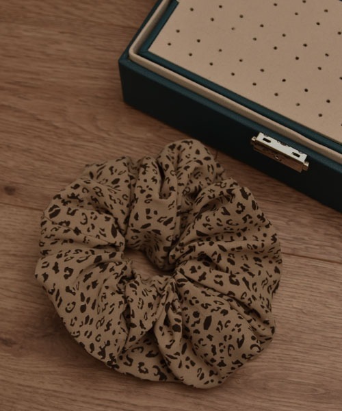 Mayree シュシュ 「resonance」レオパード柄 ふわふわ ビッグシュシュ