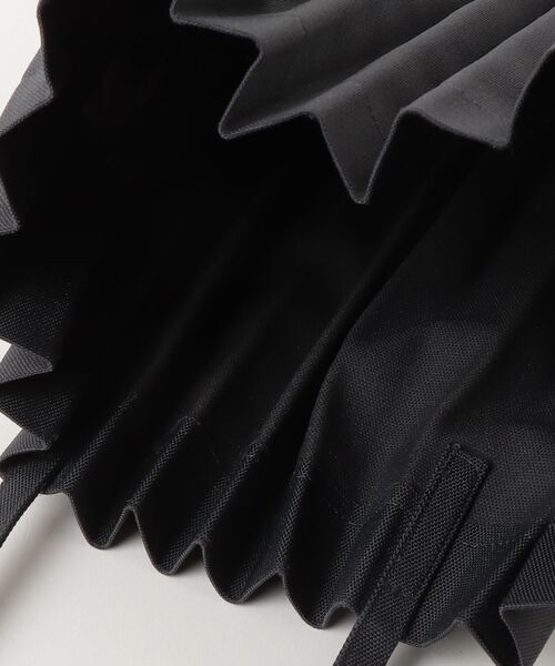 「me by ISSEY MIYAKE」 トートバッグ - グレー レディース_画像4