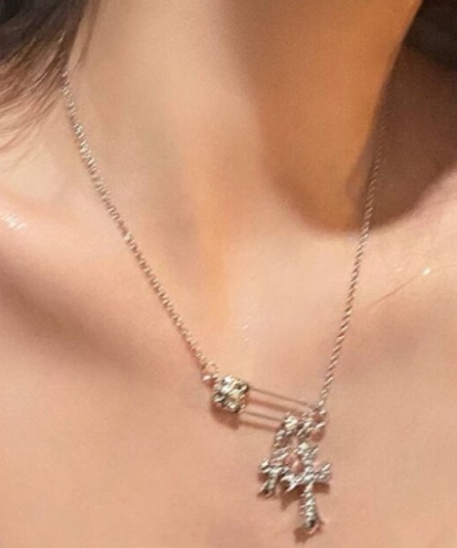 MASHIRO ネックレス 「MASHIRO」ダブルクロス安全ピンモチーフ