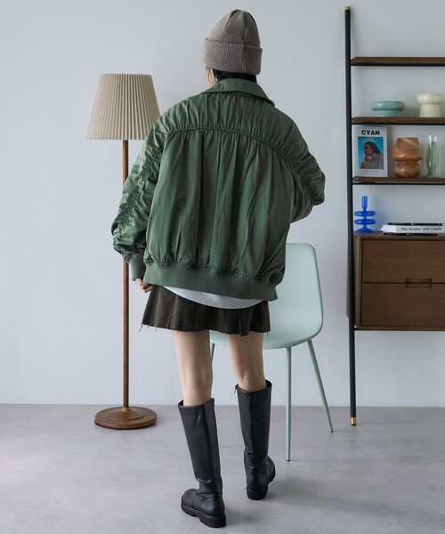 FREAK'S STORE ギャザーミリタリーブルゾン　カーキ FREAK'S STORE ブルゾン アウター ギャザー ミリタリーブルゾン