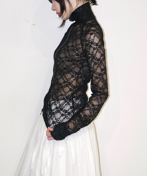 GLITTER LACE TOPS / ハーフジップ ラメレーストップス（Tシャツ