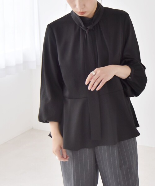 2023AW ソーノ ネイビー パール クロスリボンペプラムブラウス
