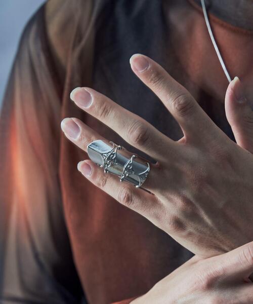 ヴィヴィアン ウエストウッド ARMOUR RING 指輪 女 楽天市場】ヴィヴィアン ペアリング アーマーリング ブラック