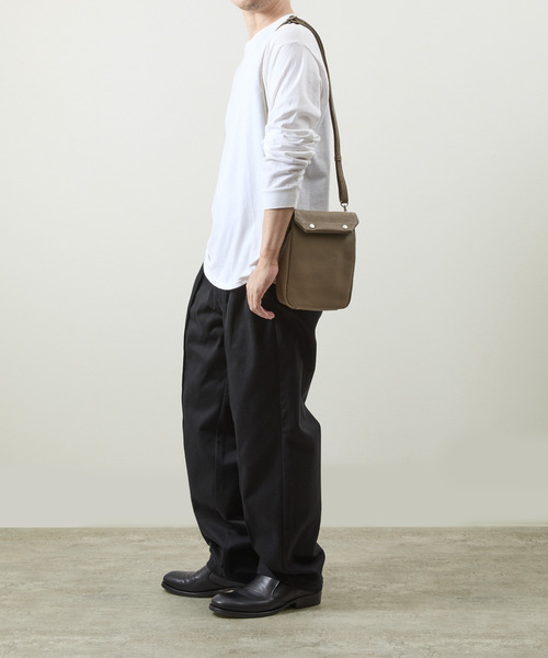 SLOW ショルダーバッグ スロウ / shrink gas mask shoulder S