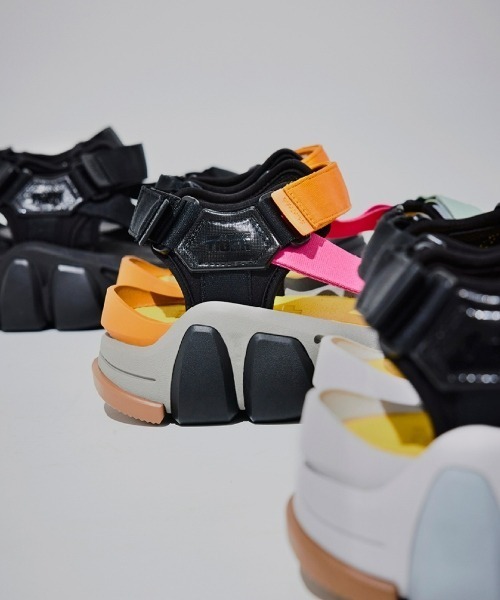 「ONITSUKA TIGER YELLOW COLLECTION」 フラットサンダル 24 グレー系その他2 レディース_画像5