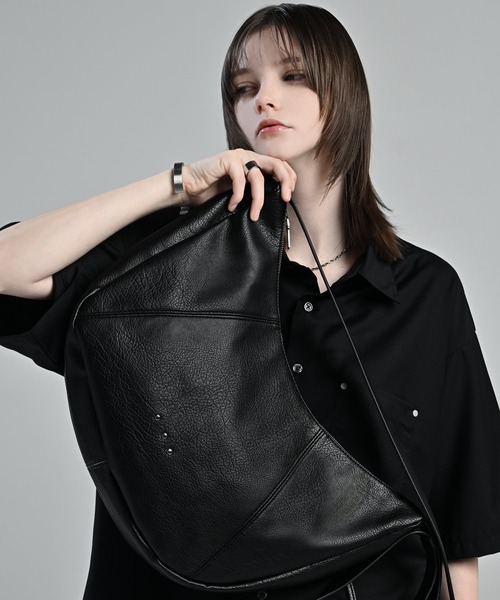 ADRER（アドラー） ショルダーバッグ Half Moon 3D Shoulder Bag 